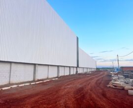 cobertura e fechamento de galpoes industriais